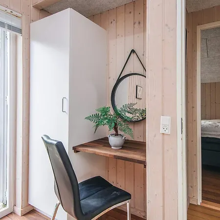 6 Person In Bjert * Binderup Strand