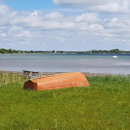 Дом отдыха 6 Person In Bjert *